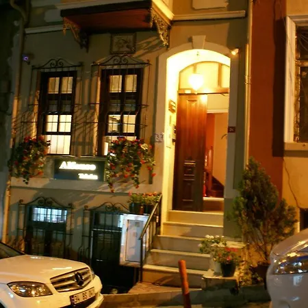 Alfonso Taksim * Κωνσταντινούπολη